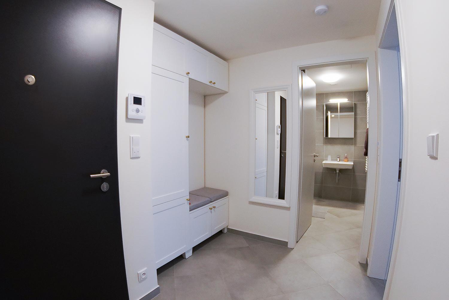 Holesovice Delight: Modern Comfort With A Twist In Prague 7 Экстерьер фото